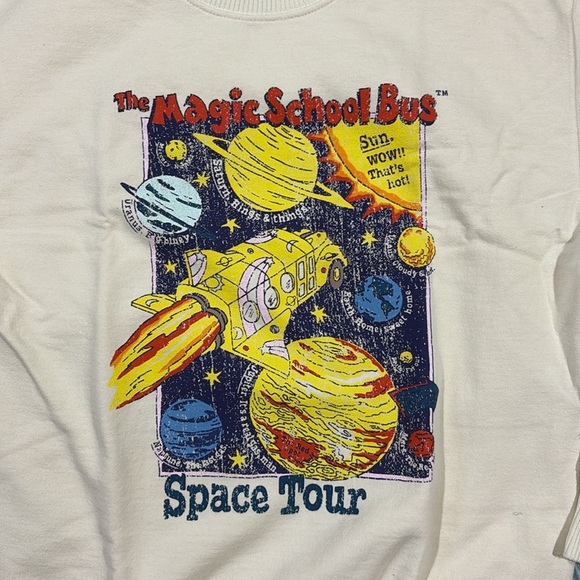 NWT Urban Outfitters Desert Dreamer The Magic School Bus Space Tour Crewneck - Picture 2 of 10